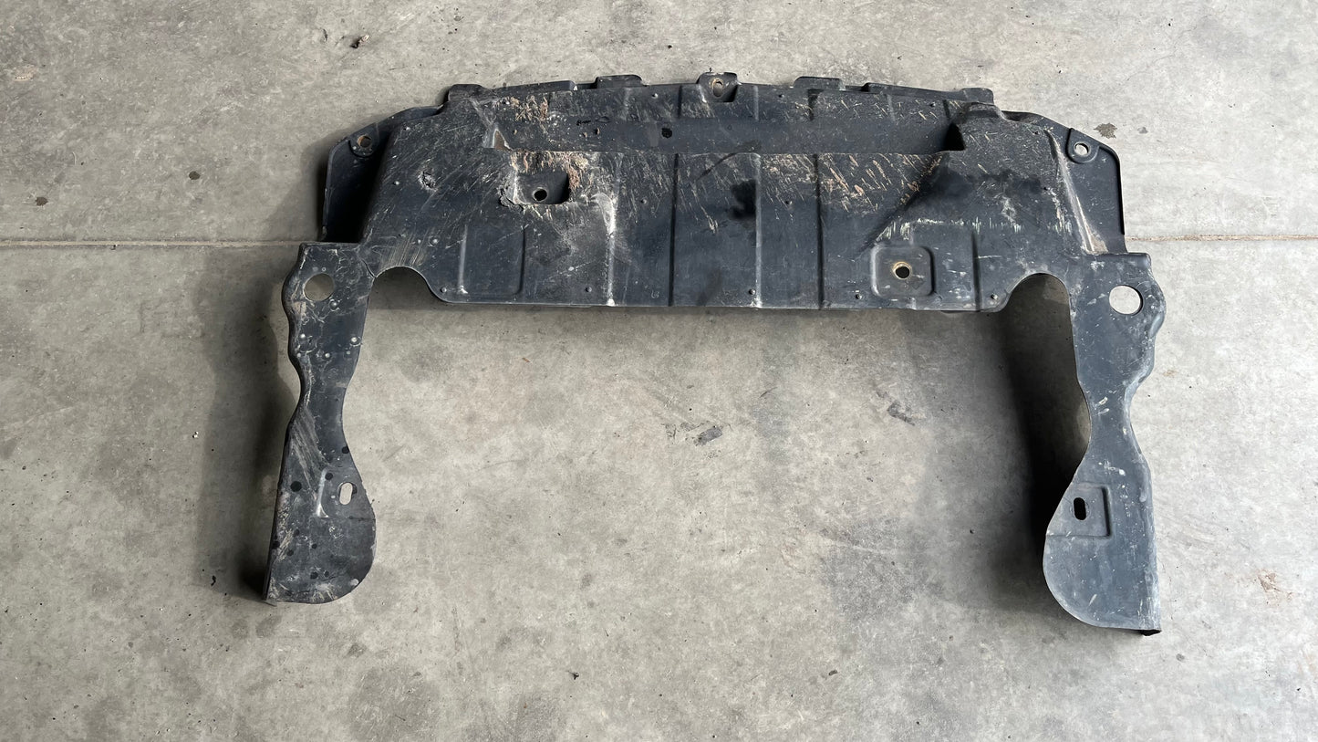 Chevrolet Captiva 06- кора под двигател