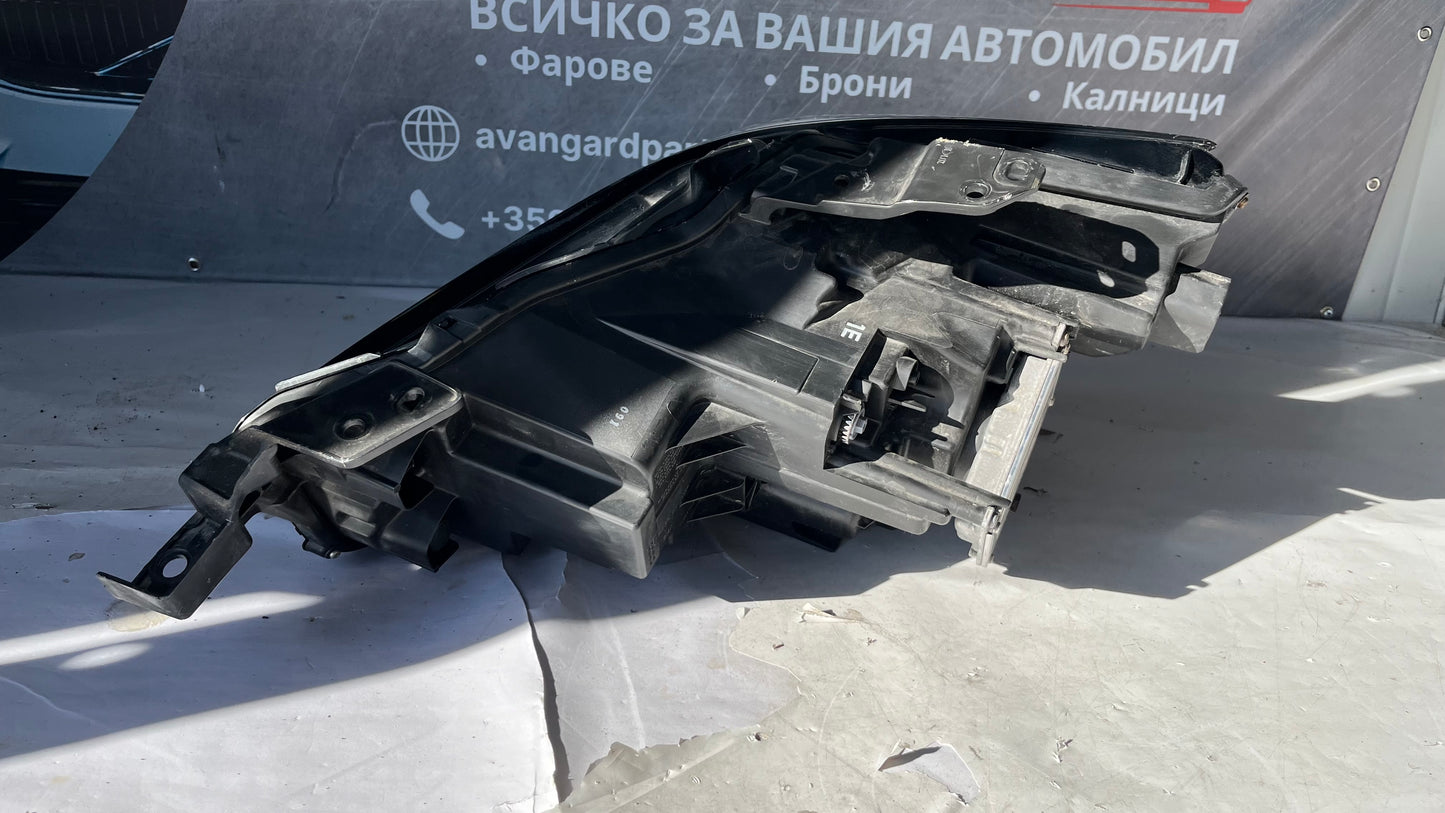 Десен фар Mazda 3 2019-