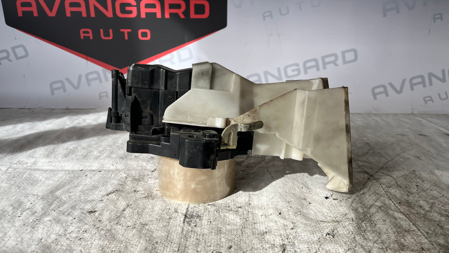 Mercedes C W202 брава предна лява