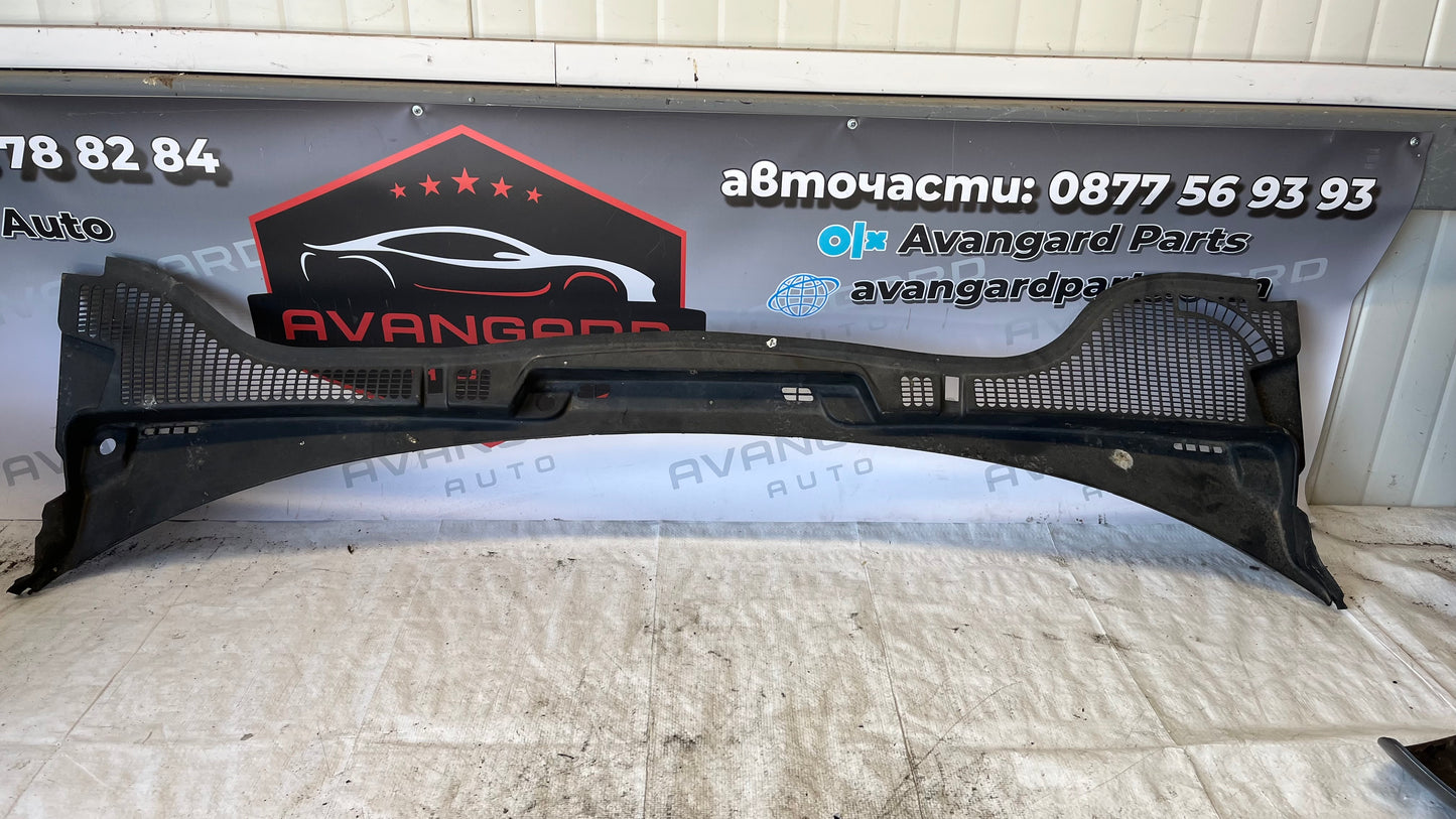 Skoda Octavia 1 решетка под чистачки