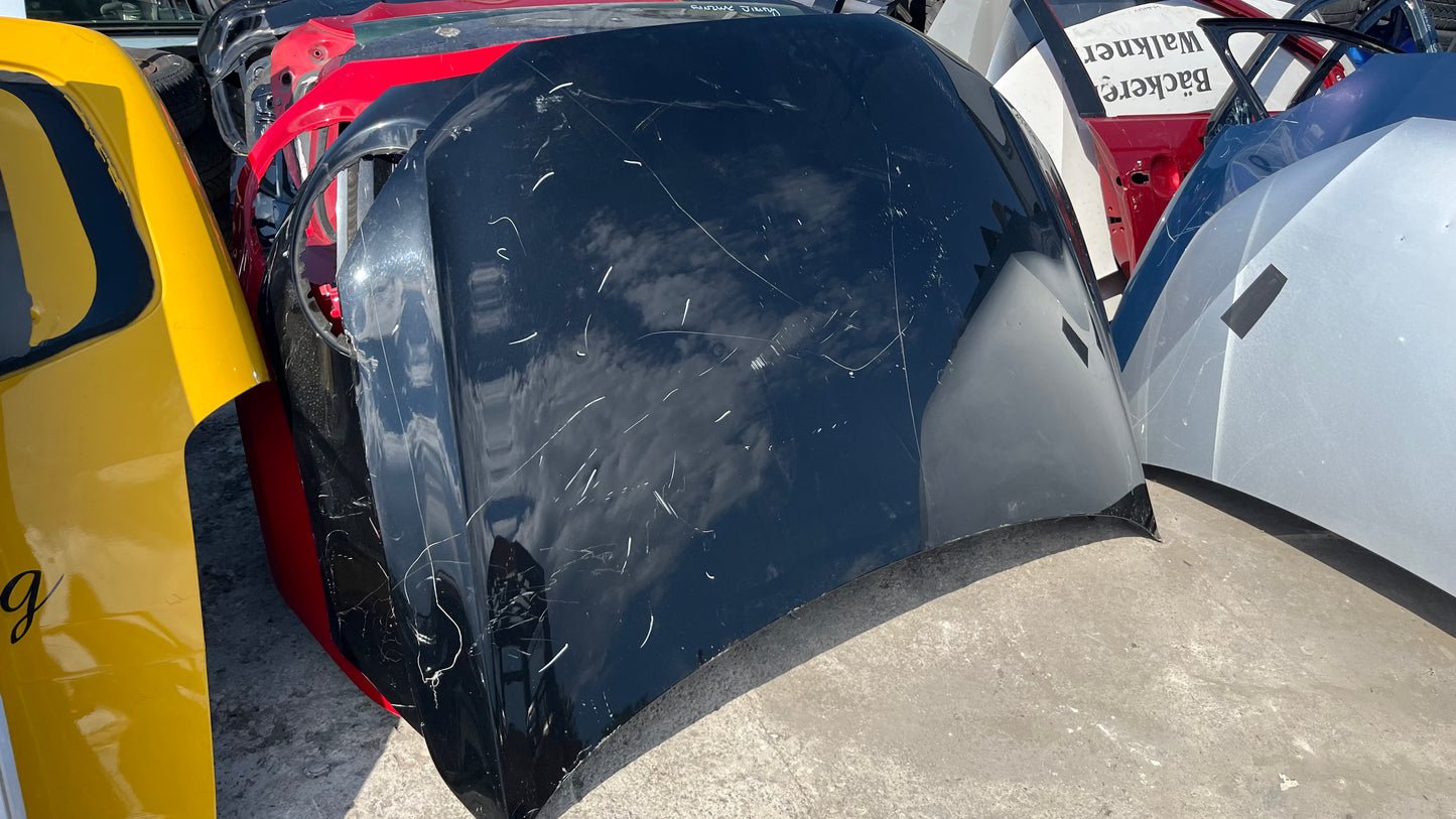 Преден капак Audi Q3 8U0