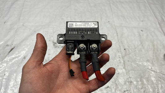 Mercedes C W205 реле за акумулатор