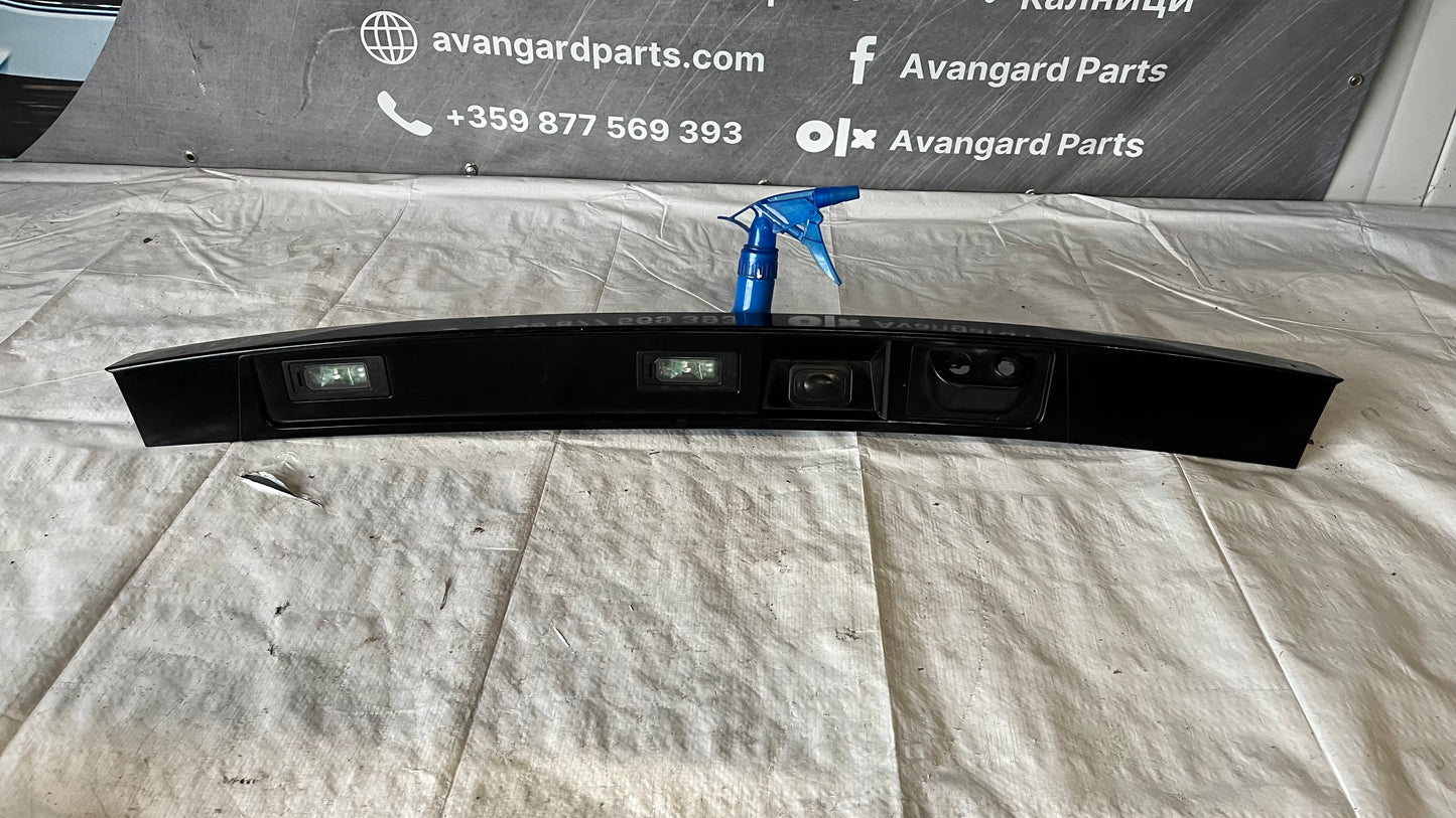 Лайстна за багажна врата Land Rover Discovery 5 L462 2016-