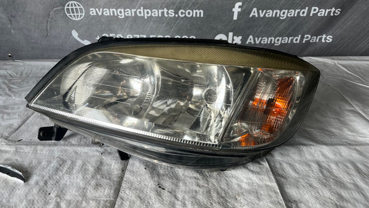 Ляв фар Opel Zafira A (1999-2005)