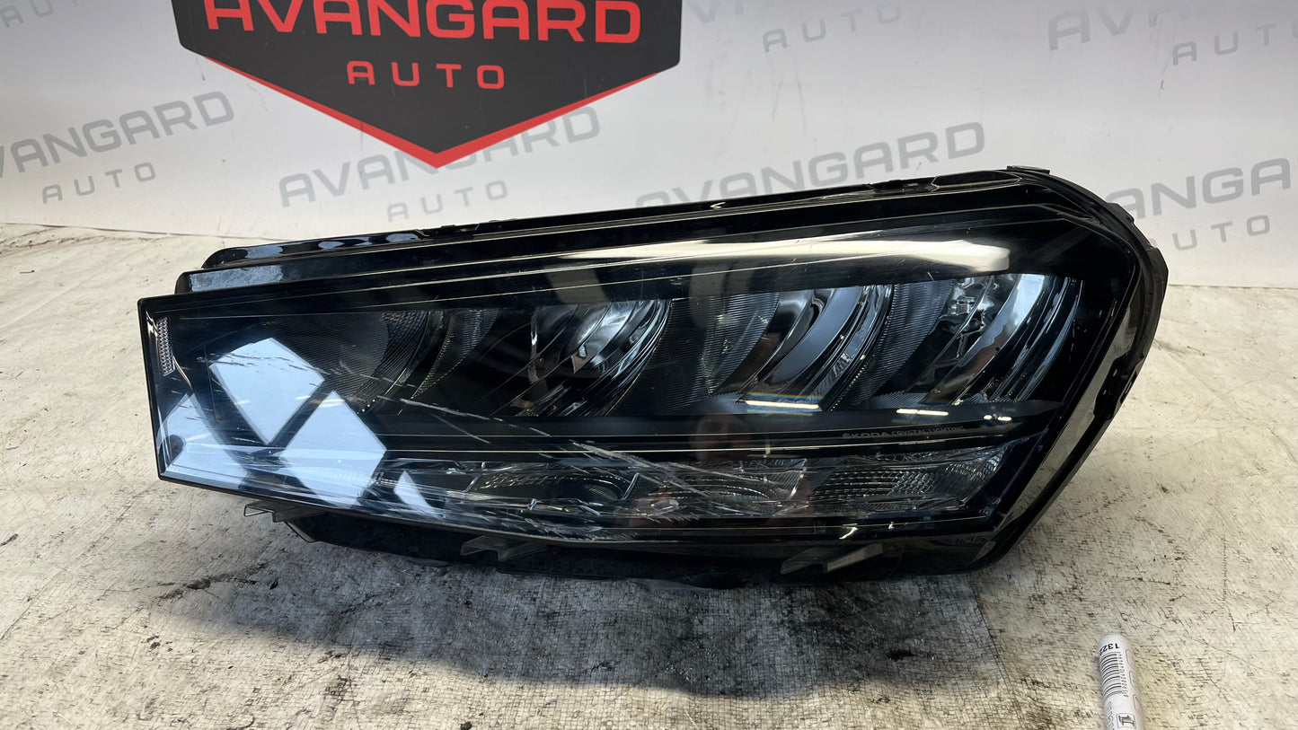Skoda Fabia 4 ляв фар