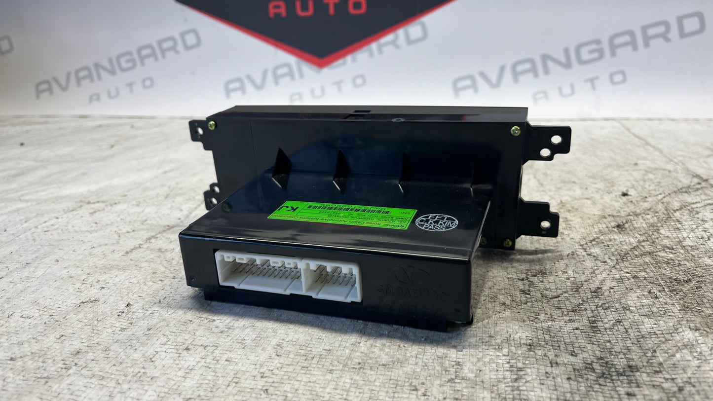 Chevrolet Captiva 06- панел климатик