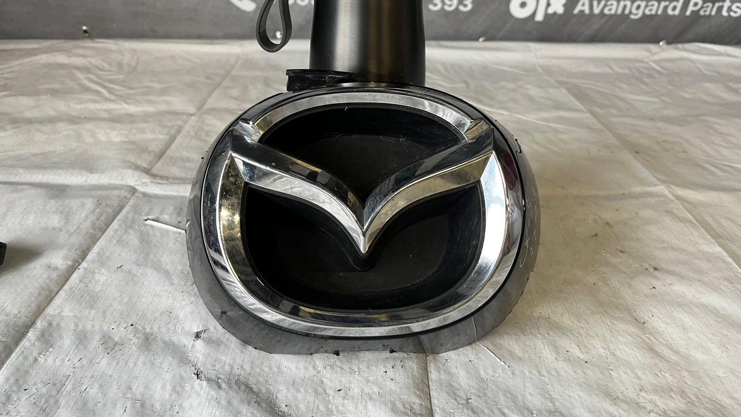 Емблема Mazda CX5 2017-