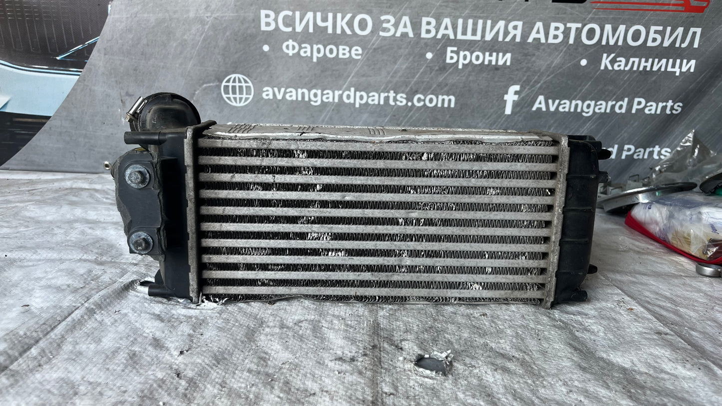 Peugeot 5008 2.0 HDi интеркулер