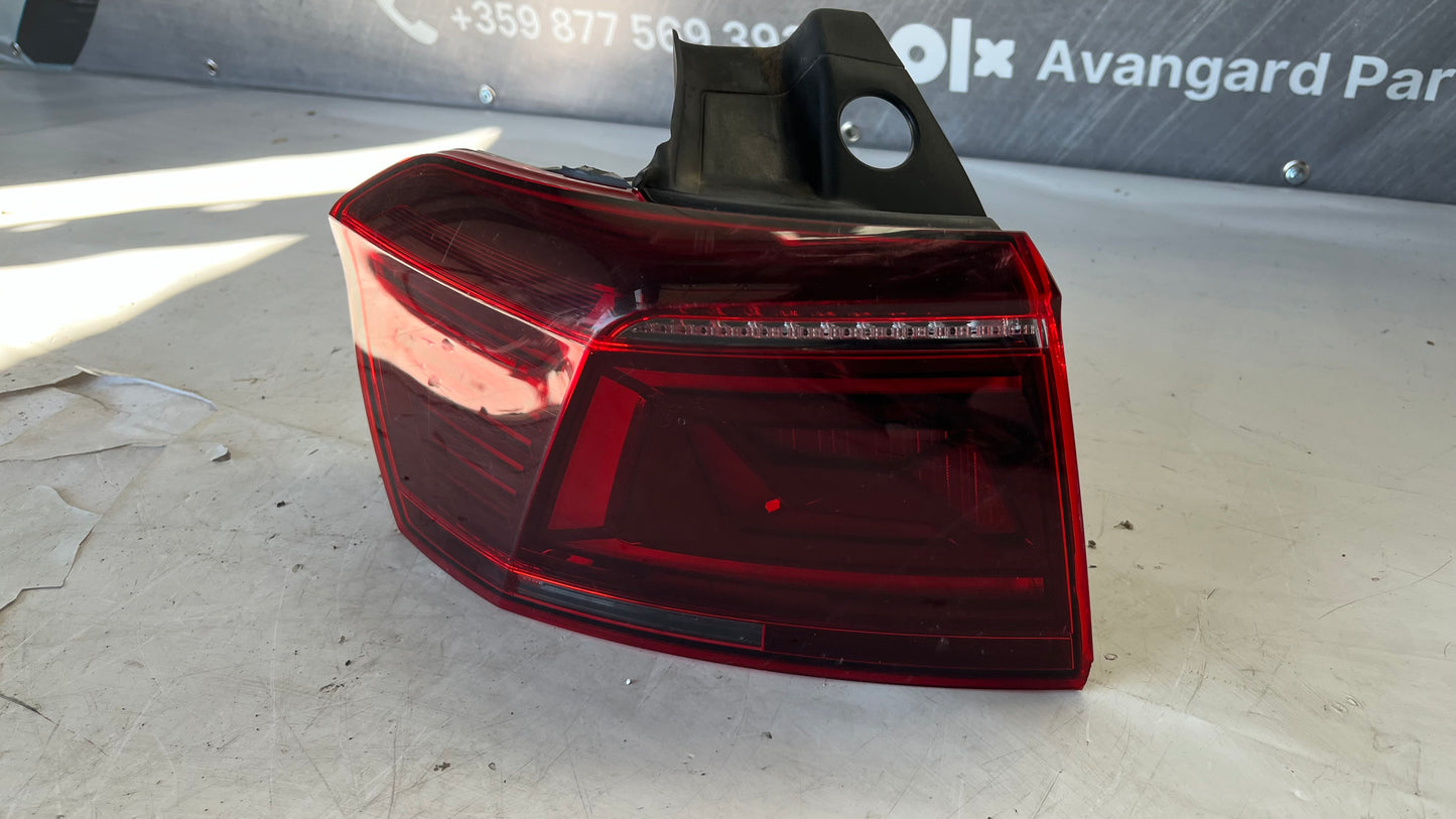 Ляв стоп Volkswagen Passat B8 2014-2024