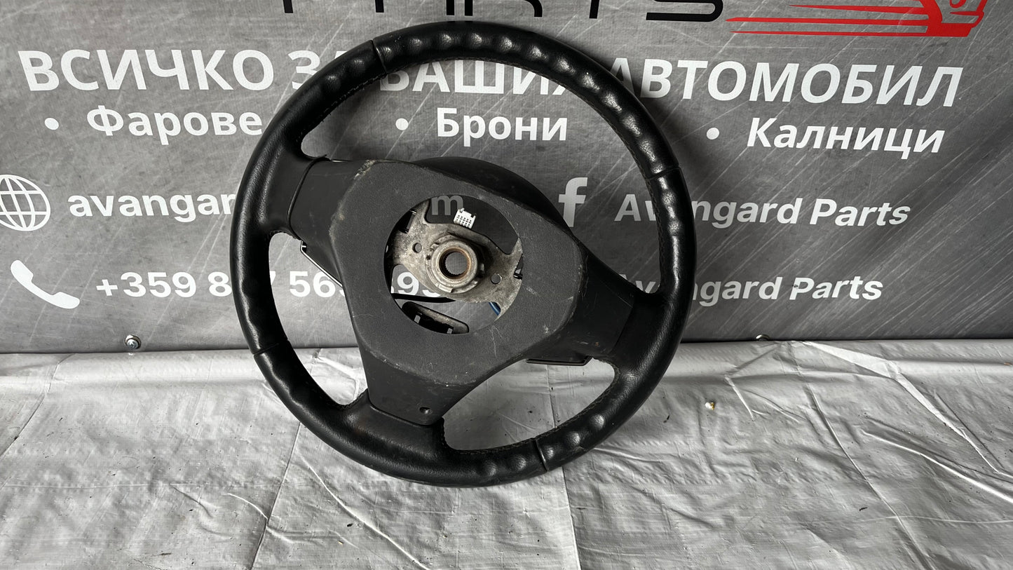 Волан Toyota Yaris 2 (2006-2011)