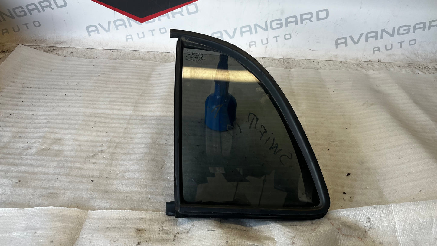 Suzuki Swift 15 задно ляво стъкло