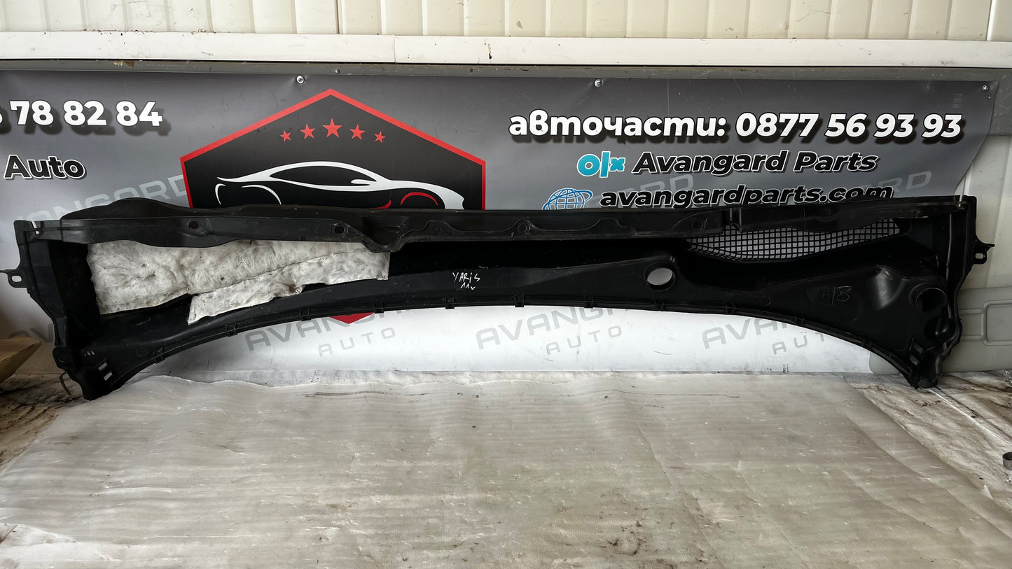 Subaru Impreza 08- решетка под чистачки