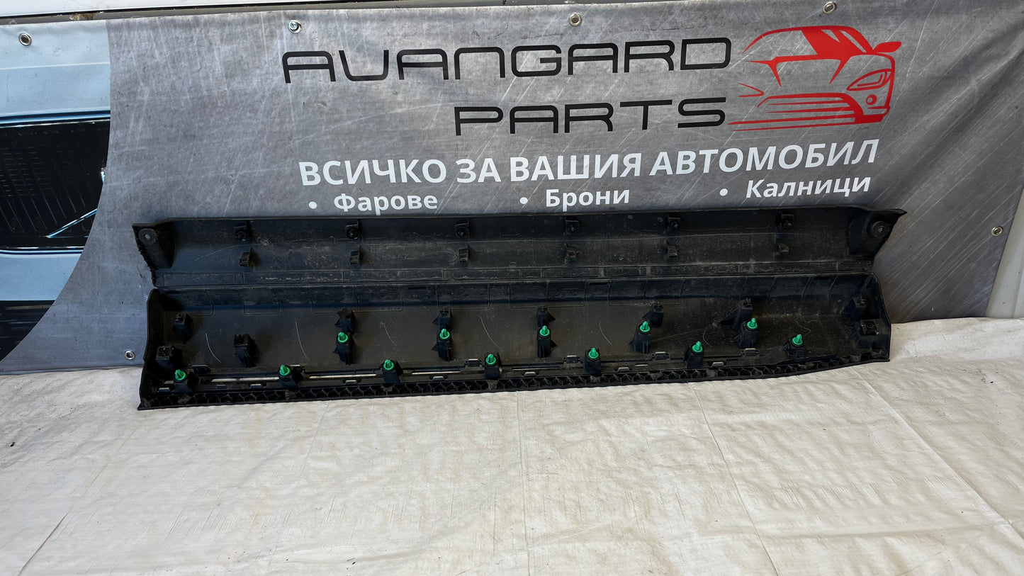 Isuzu D-Max декоративна лайстна предна лява врата