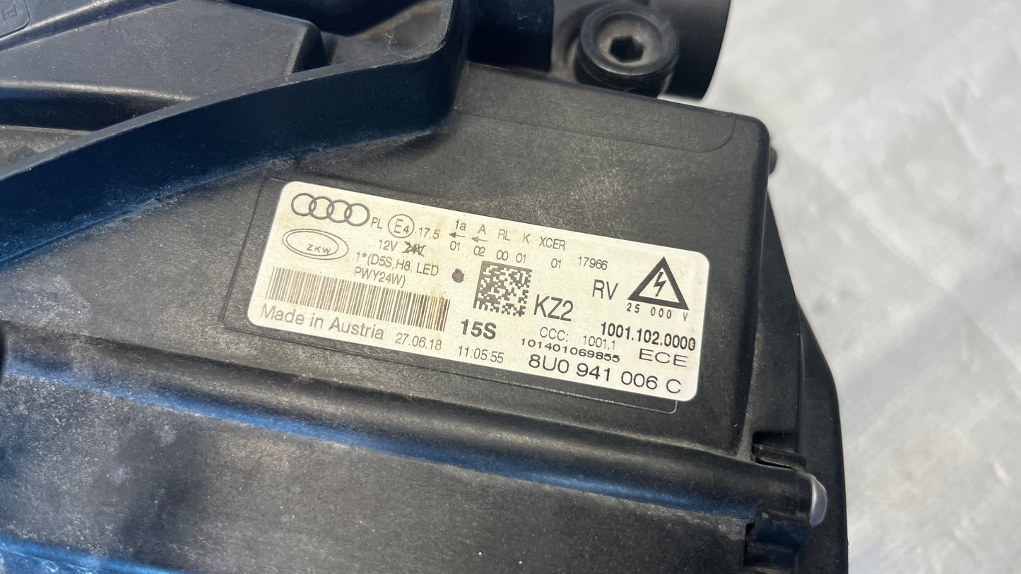 Audi Q3 17- десен фар