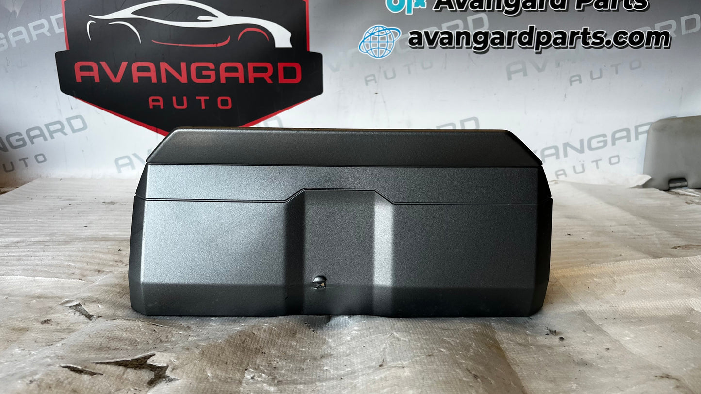 Land Cruiser 250 24- капачка на теглич