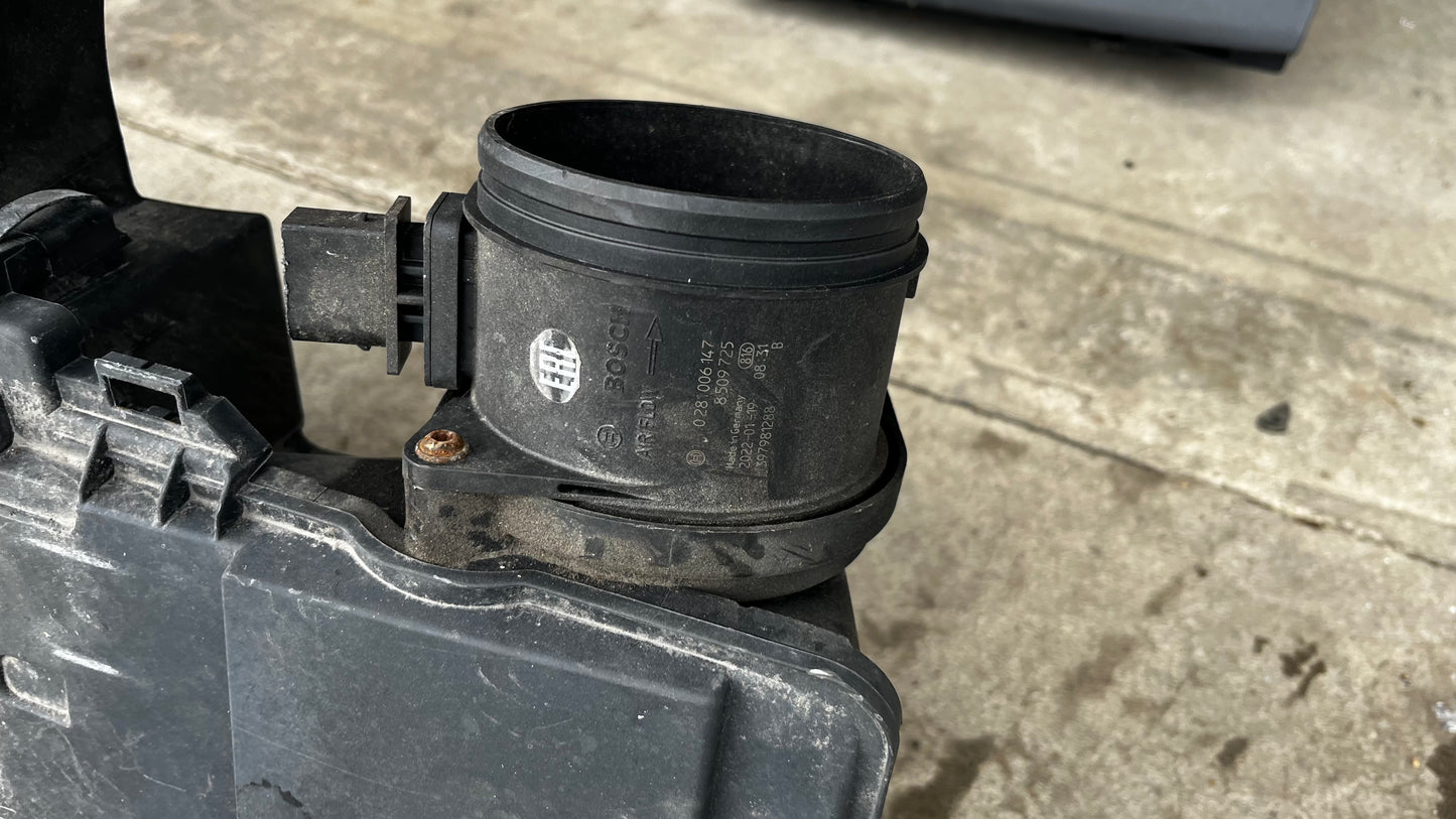 BMW X6 филтърна кутия с дебитомер