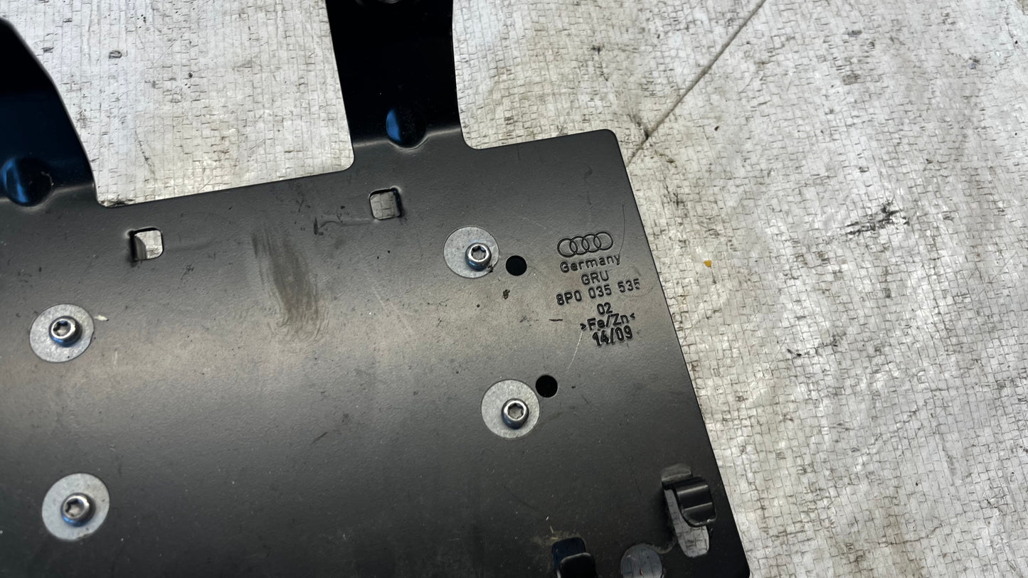 Audi A5 усилвател за антена