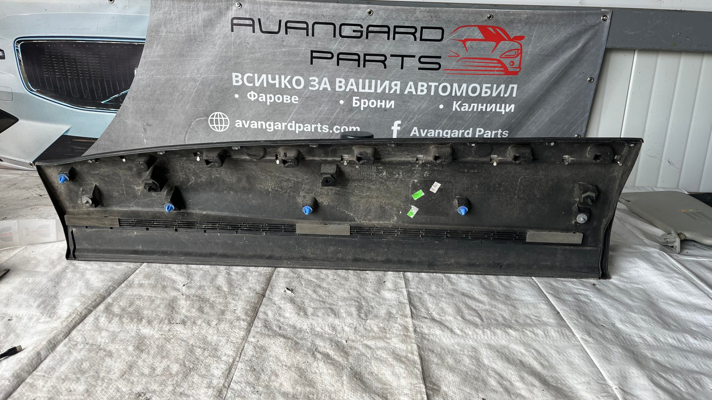 Декоративна лайстна на предна дясна врата Peugeot 3008 2017-2024