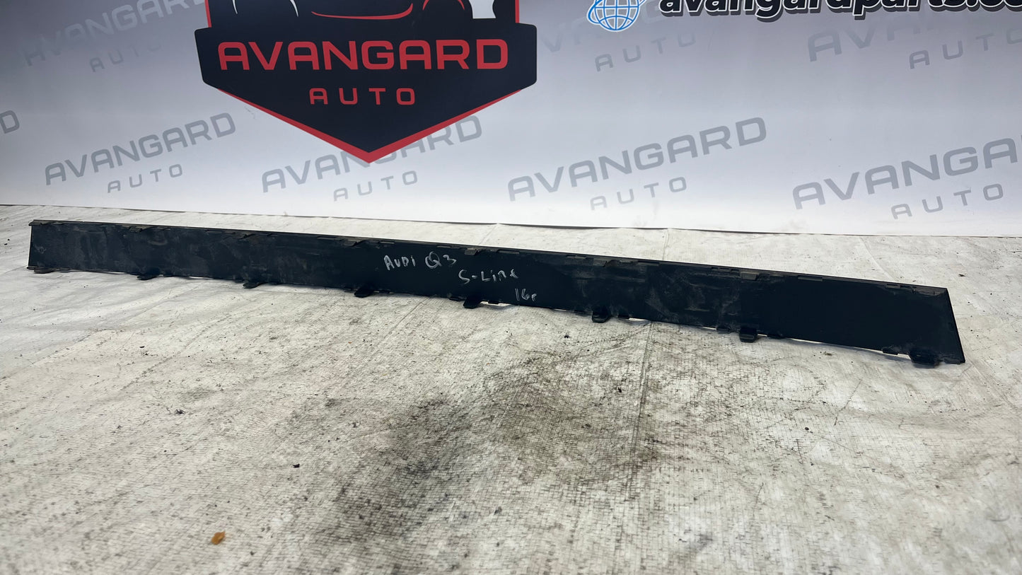 Audi Q3 16- декоративна решетка предна броня