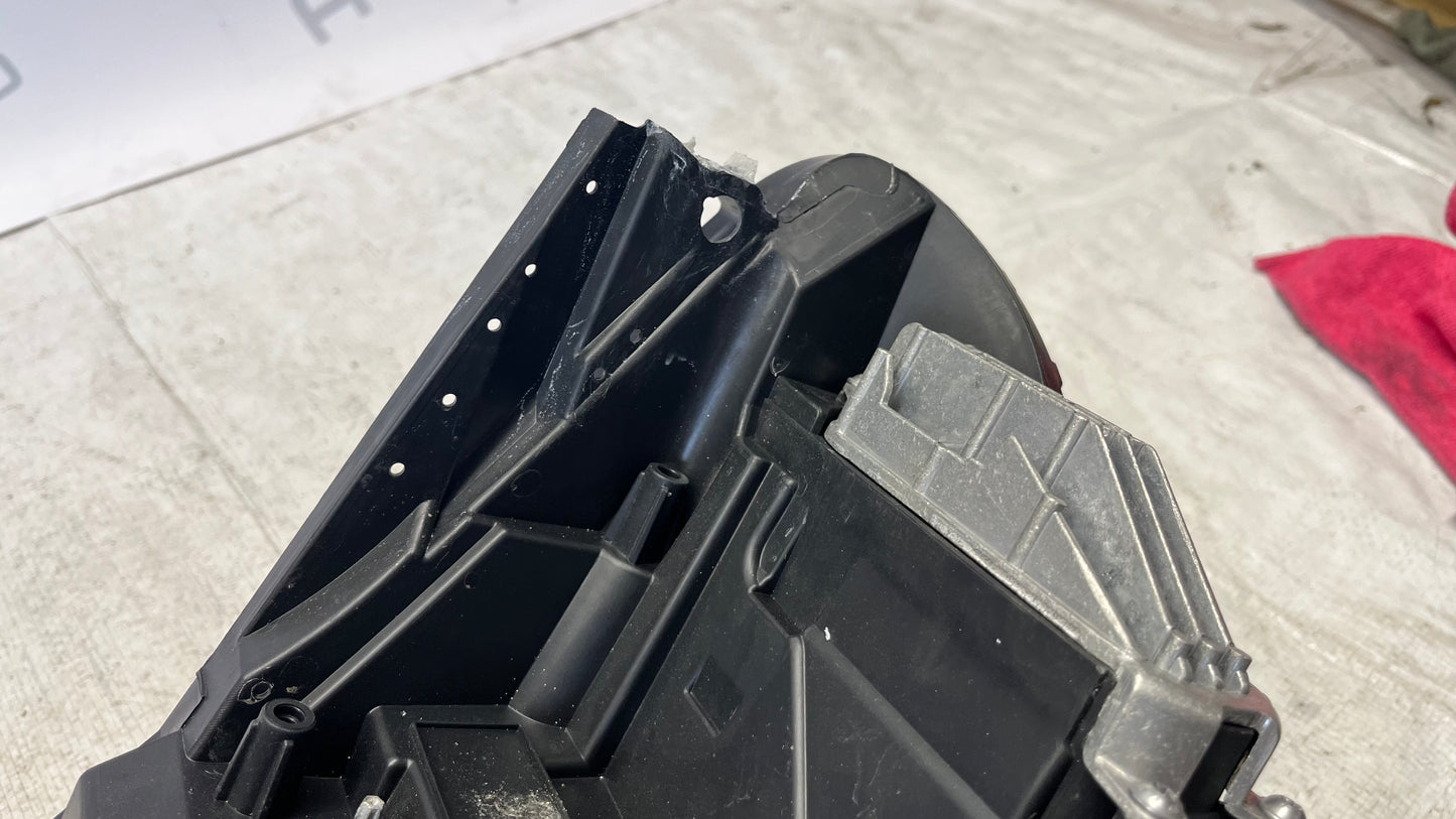 Renault Clio 5 десен фар