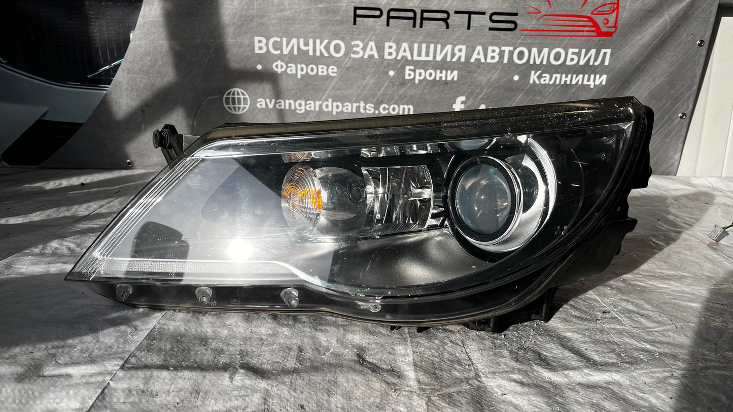 Volkswagen Tiguan 5N ляв фар