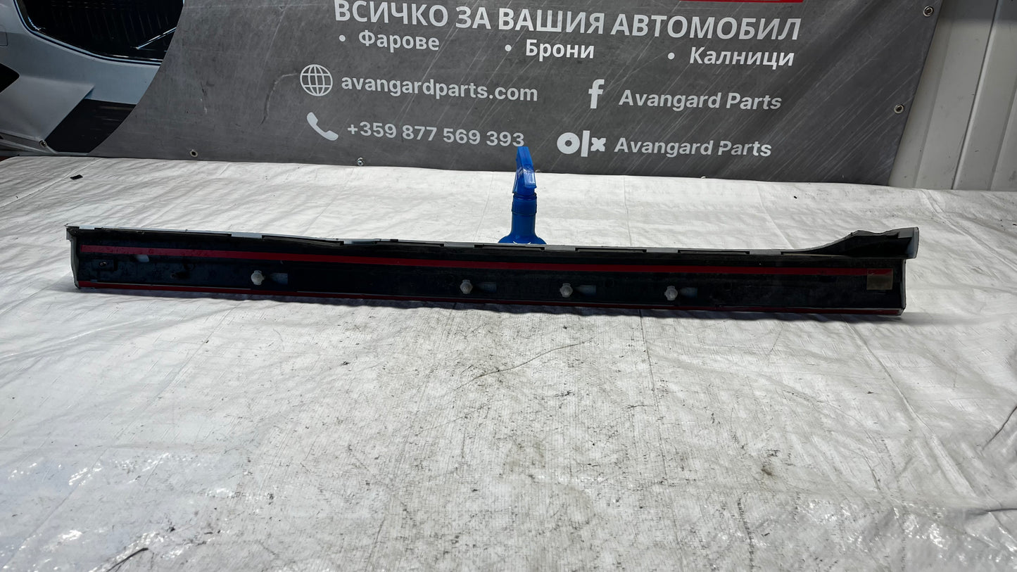 Volkswagen Sharan задна лява декоративна лайстна