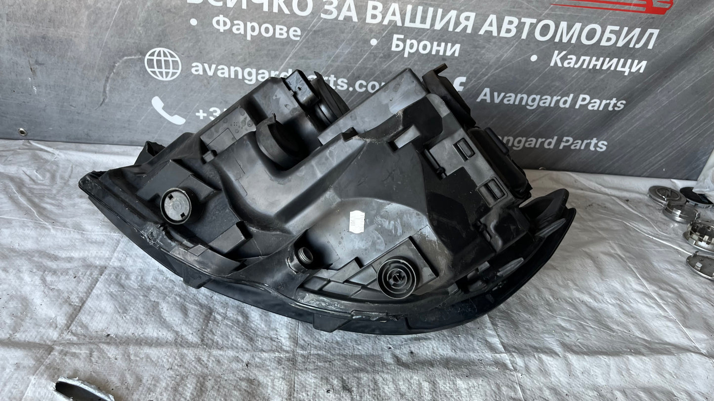 Десен фар Volkswagen Transporter T6