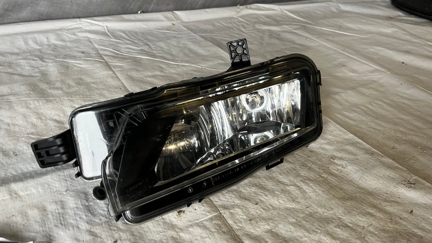 Ляв халоген Volkswagen Caddy 2015-2020