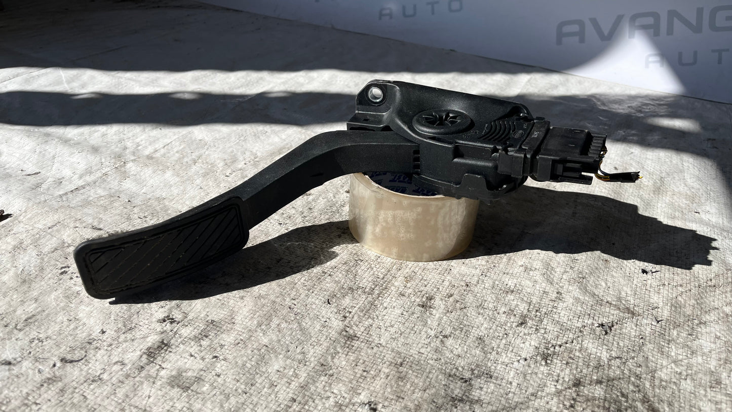 Ford Fiesta 6 педал за газ