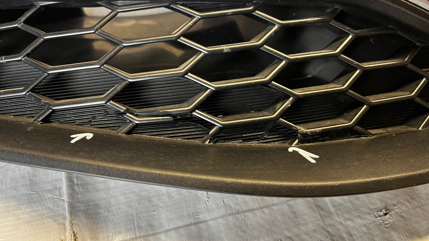 Subaru Legacy предна решетка