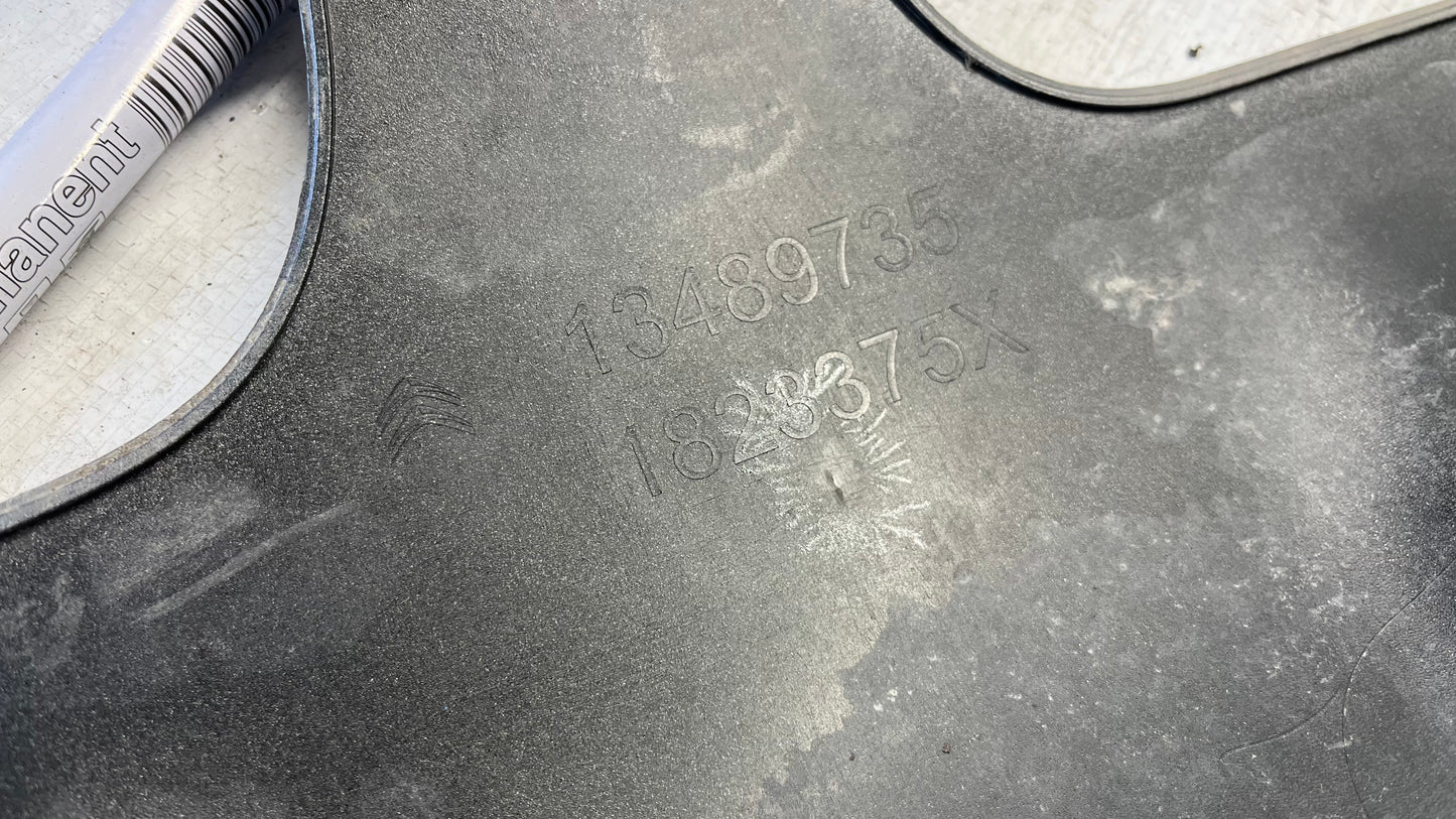 Citroen C3 Aircross част от задна броня