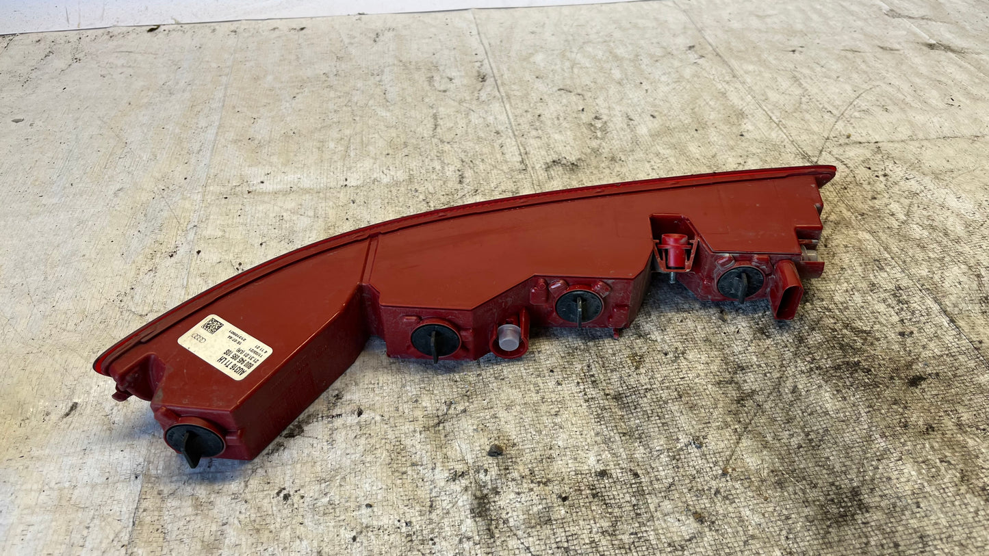 Audi Q3 84 ляв стоп