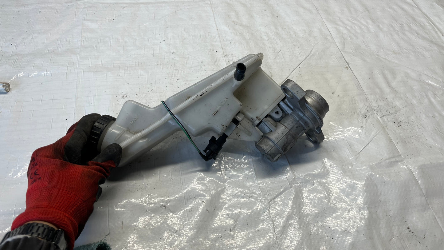 Opel Mokka спирачна помпа