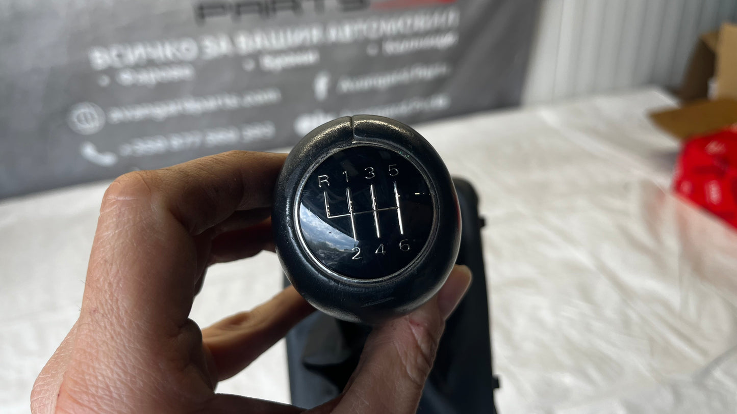 Audi A4 B6 скоростен лост