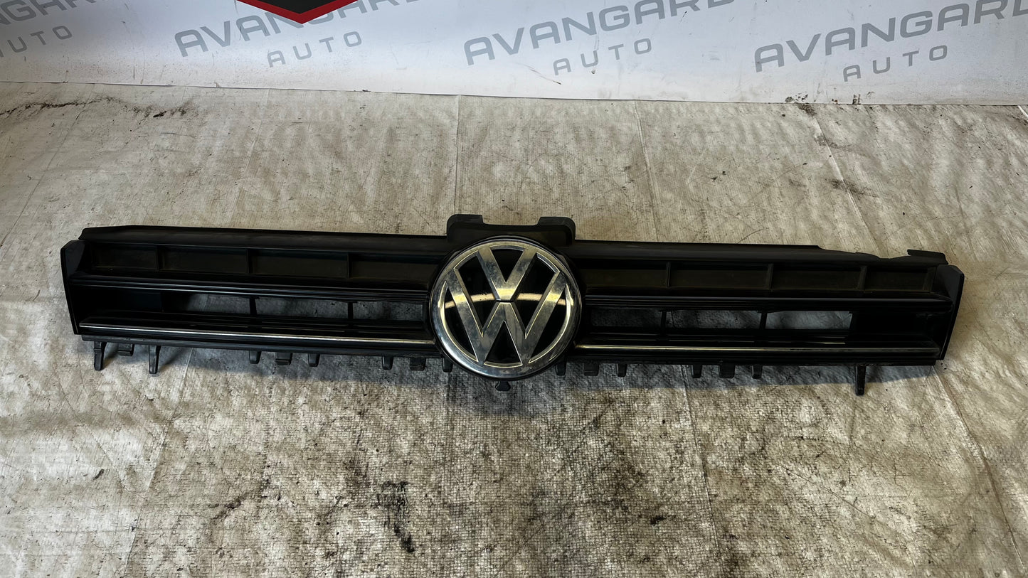 Volkswagen Golf 7 Lift предна решетка