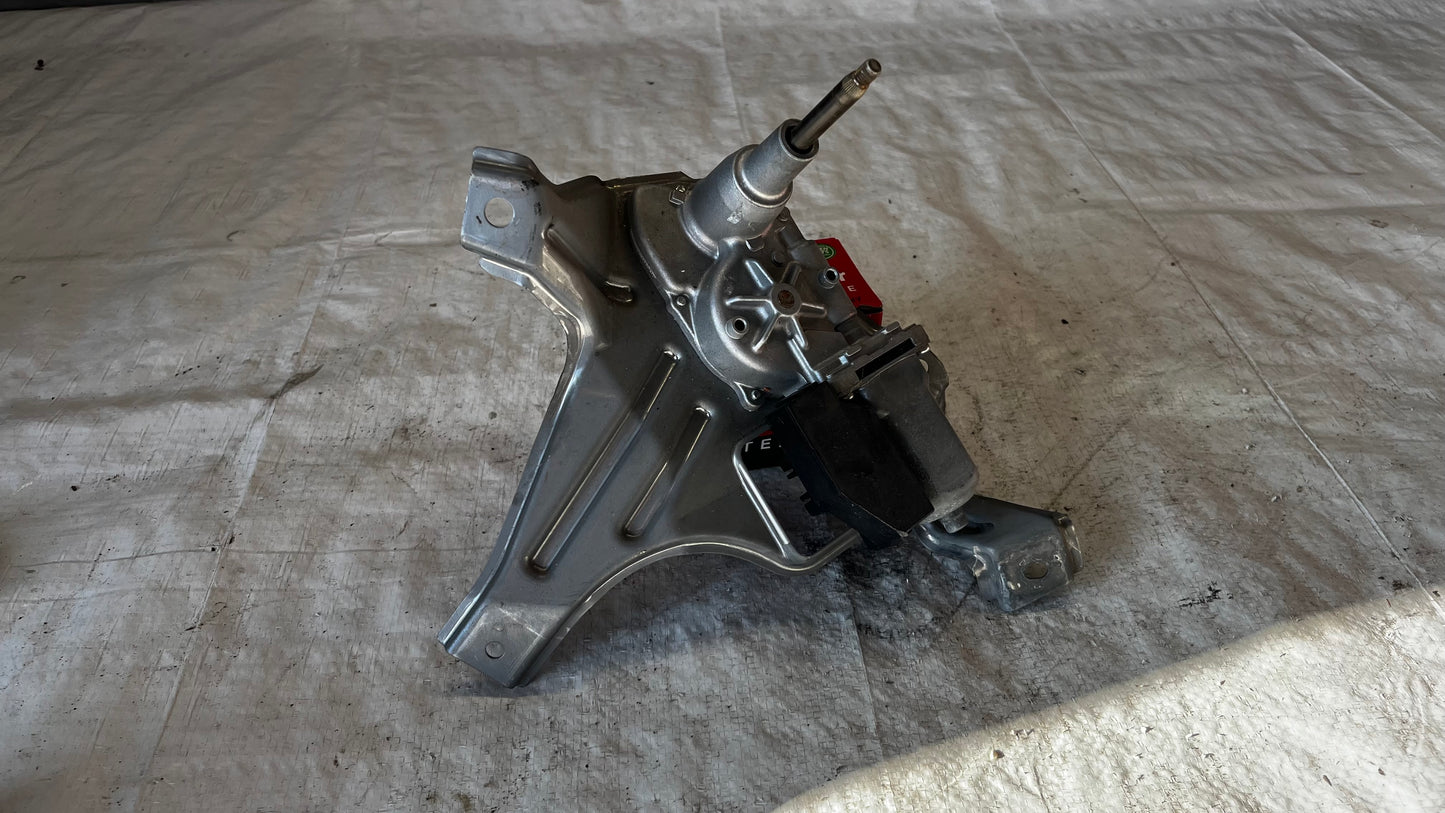 Toyota Yaris 18- моторче задни чистачки