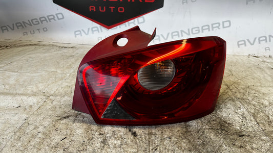 Seat Ibiza 5 десен стоп