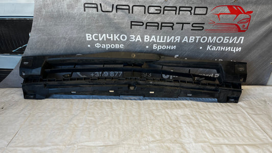 Renault Traffic 2 радиаторна решетка