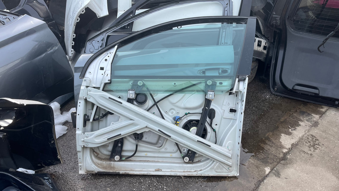 Volkswagen Golf 5 04- предна лява врата