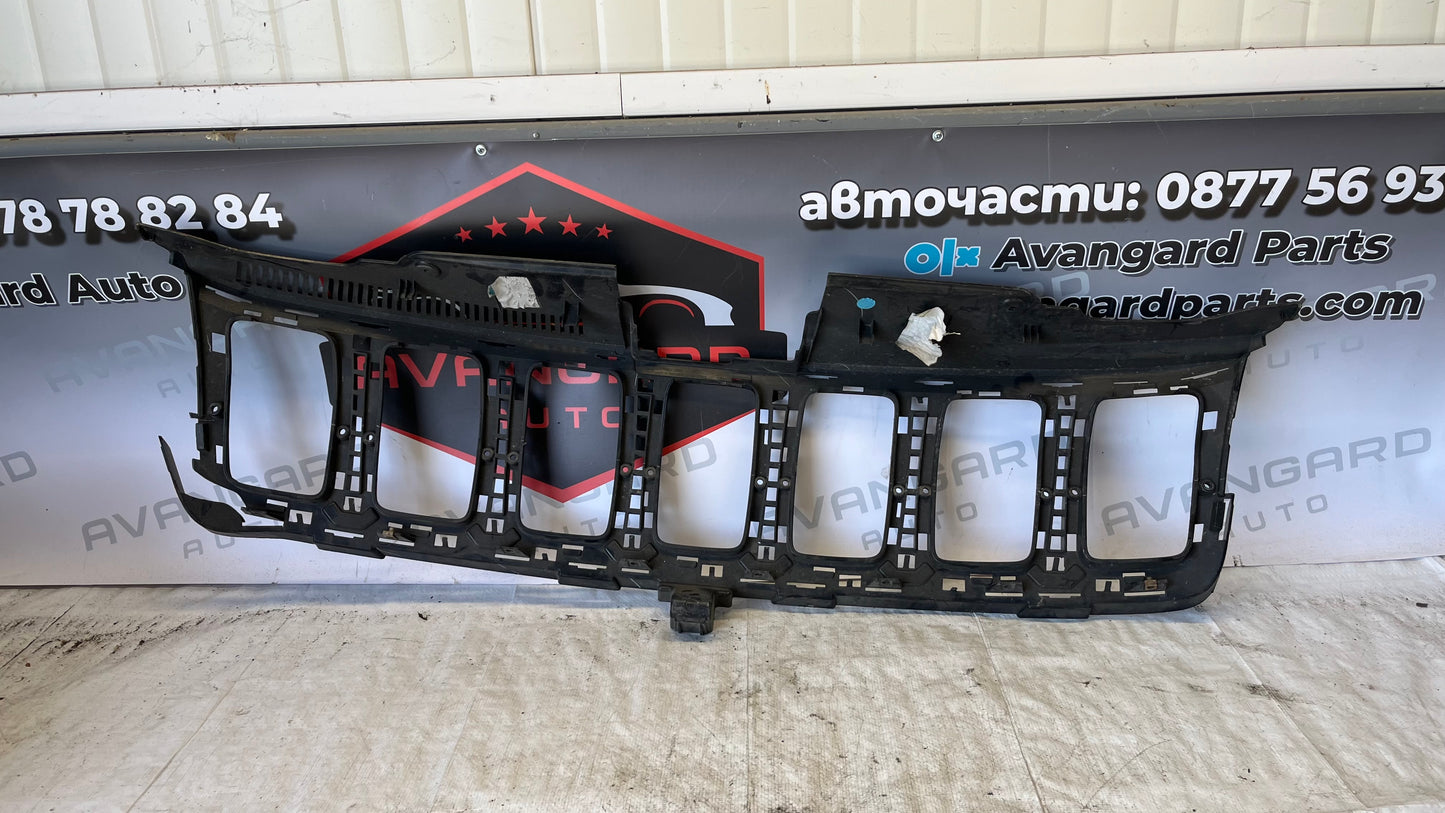 Jeep Grand Cherokee 16- предна решетка