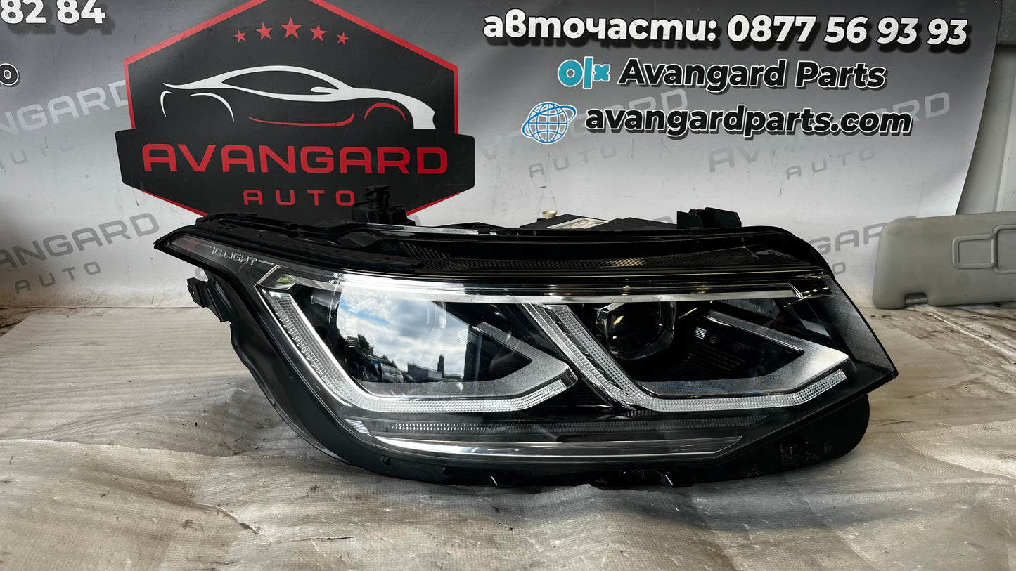 Volkswagen Tiguan 2 десен фар