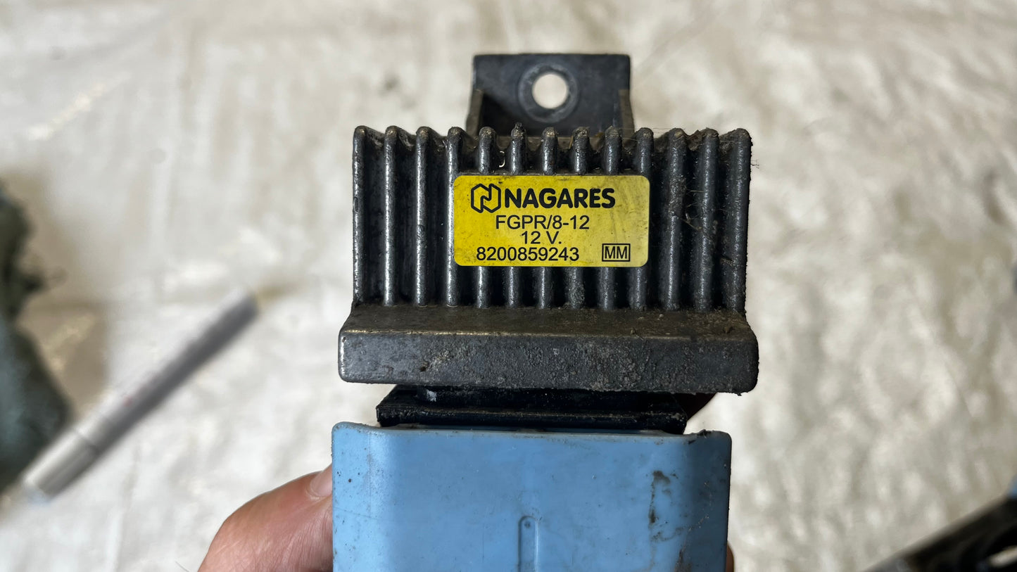 Dacia Duster реле перки