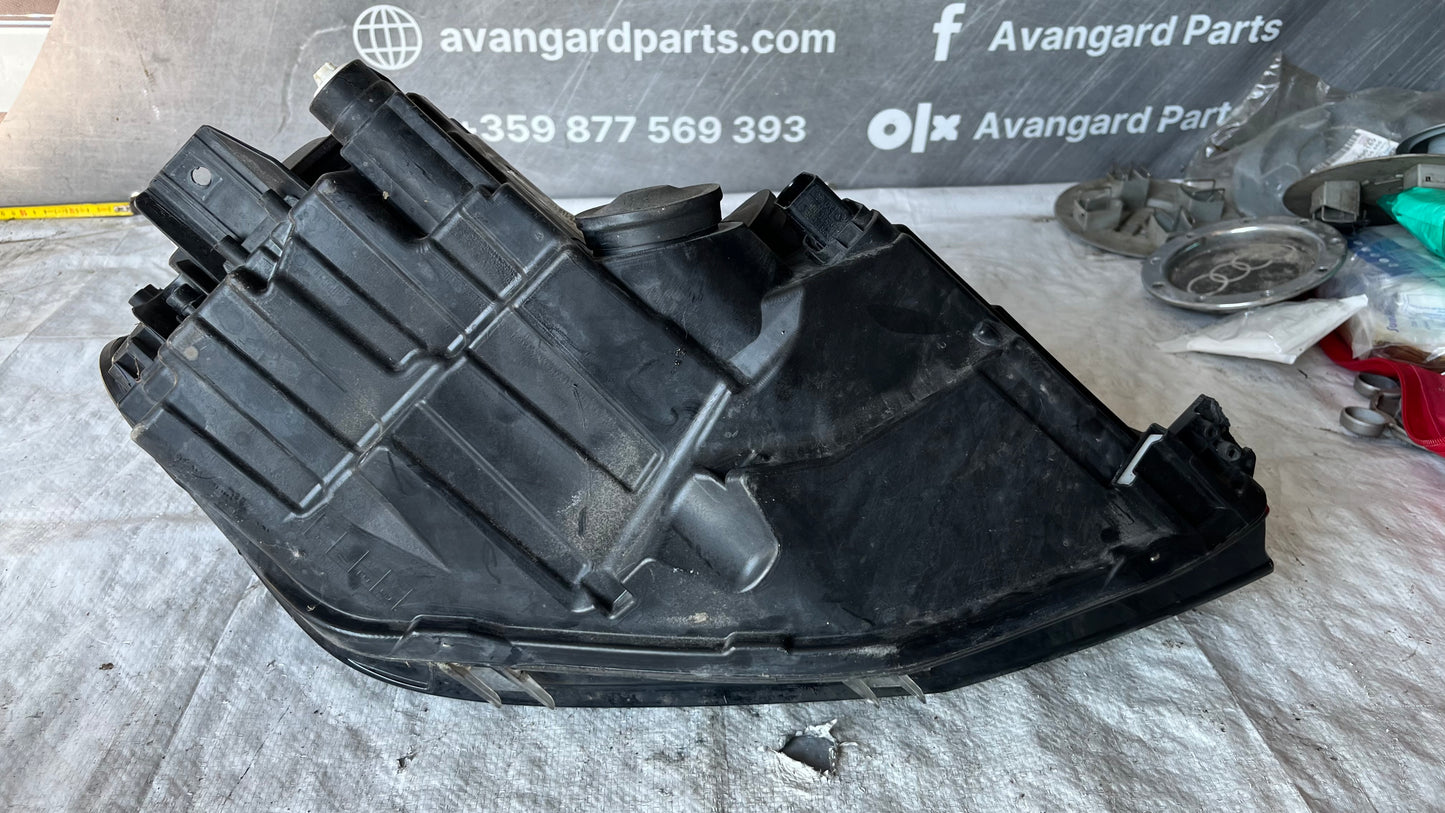 Volkswagen Caddy ляв фар