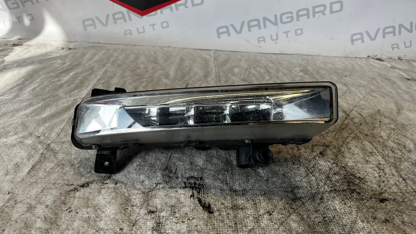 Bmw 5 G30 десен халоген