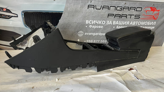 Средна конзола с подлакътник Volkswagen Passat B6 2005-2010