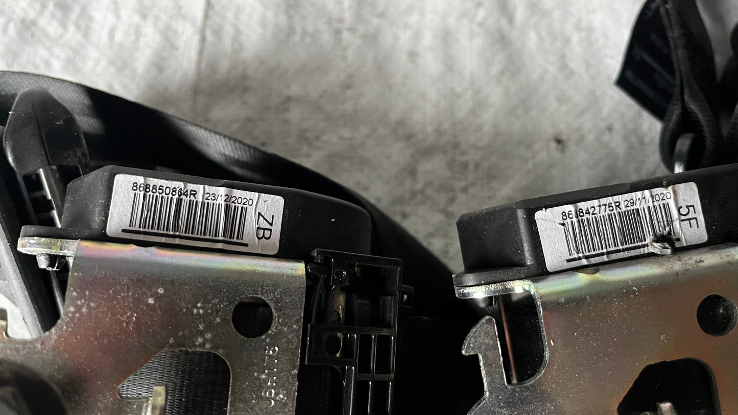 Dacia Dokker предни колани ляв и десен