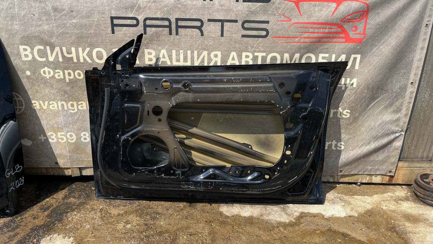 Предна дясна врата Tesla Y