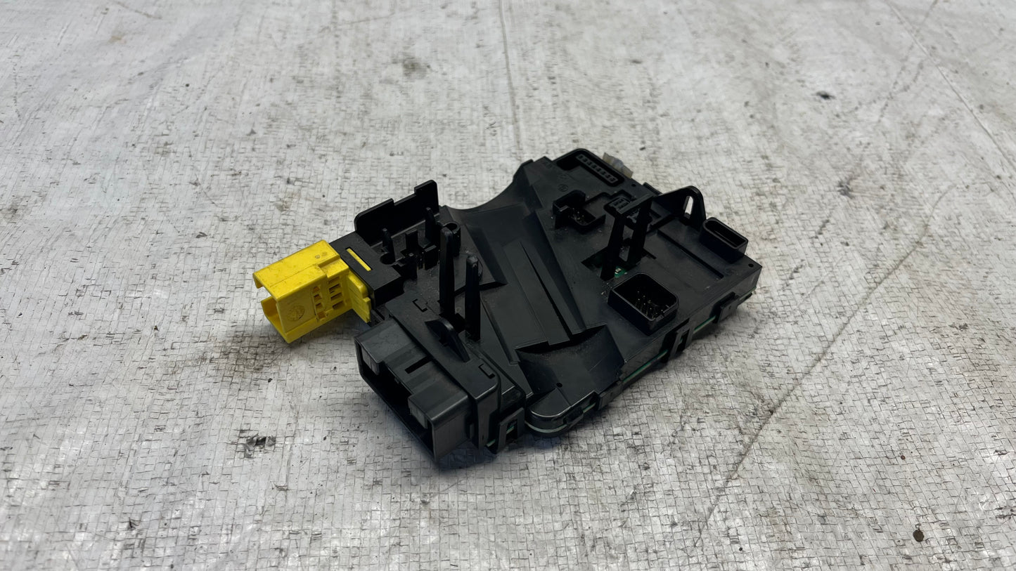 Volkswagen Golf 4 модул волан