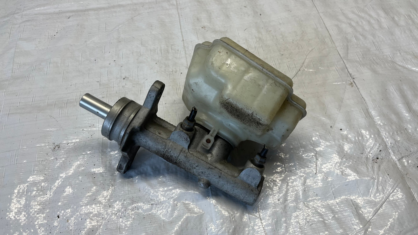 Audi A3 спирачна помпа