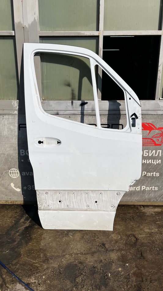 Предна дясна врата Mercedes Sprinter 3 W907/W910 2018-.